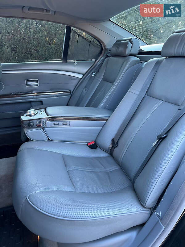 Седан BMW 7 Series 2004 в Долине фото 46 Седан BMW 7 Series 2004 в Долине