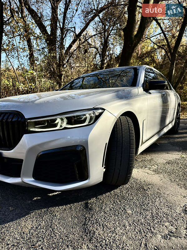 Седан BMW 7 Series 2019 в Каменец-Подольском