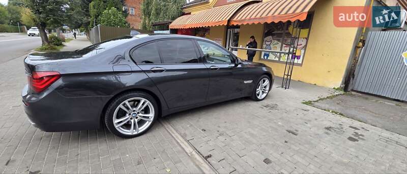 Седан BMW 7 Series 2013 в Ужгороді
