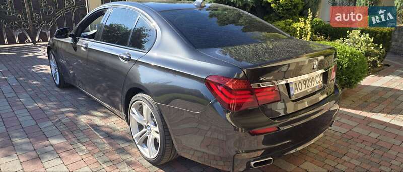 Седан BMW 7 Series 2013 в Ужгороді