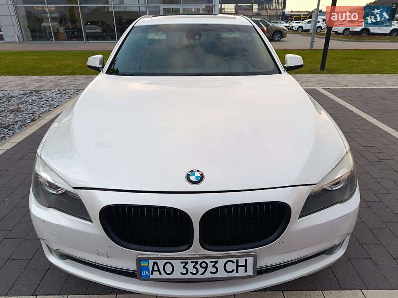 Седан BMW 7 Series 2009 в Мукачево