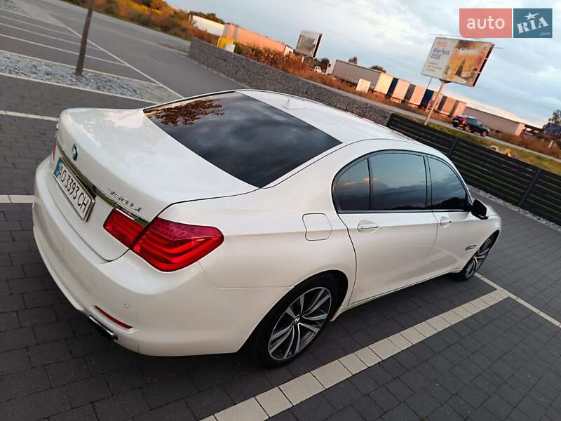 Седан BMW 7 Series 2009 в Мукачево