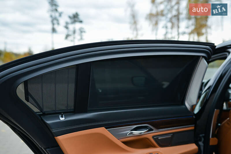 Седан BMW 7 Series 2019 в Києві