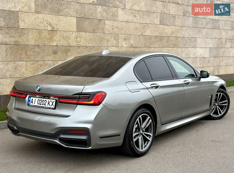 Седан BMW 7 Series 2022 в Киеве