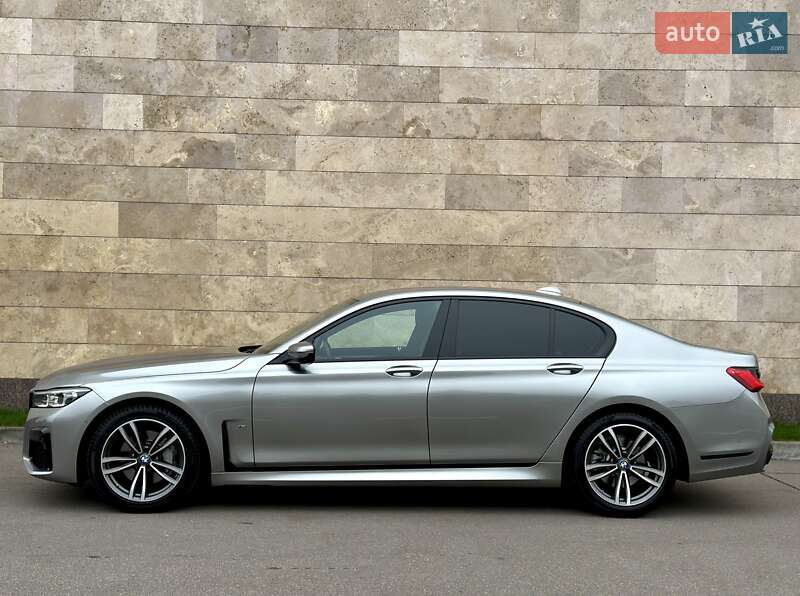 Седан BMW 7 Series 2022 в Киеве