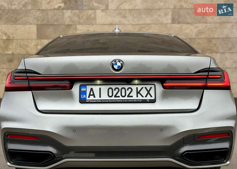 Седан BMW 7 Series 2022 в Киеве