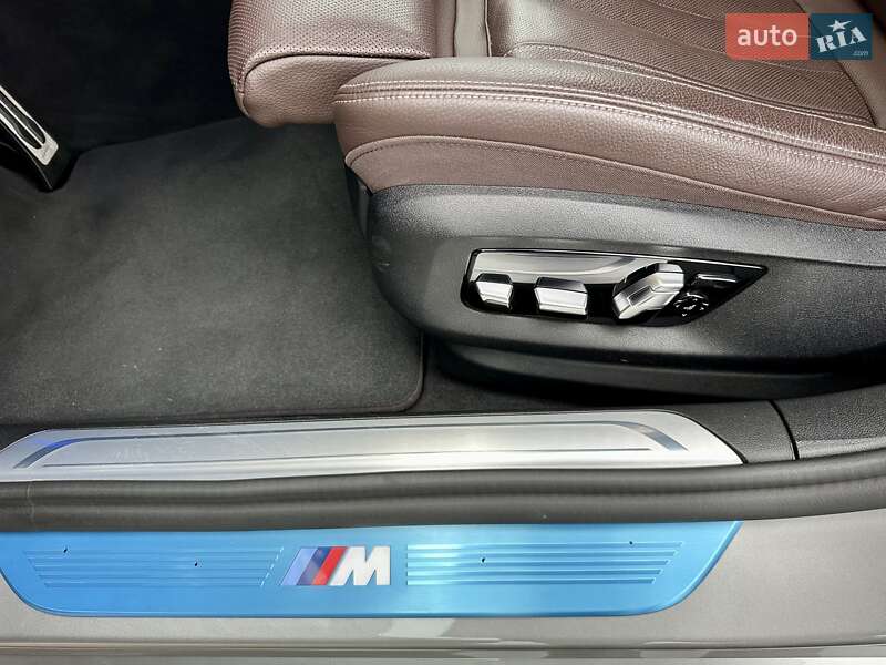 Седан BMW 7 Series 2022 в Киеве