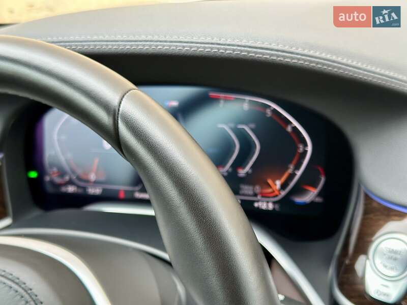 Седан BMW 7 Series 2022 в Киеве