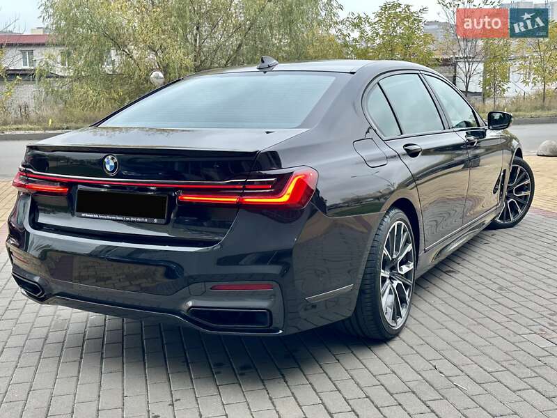 Седан BMW 7 Series 2022 в Киеве