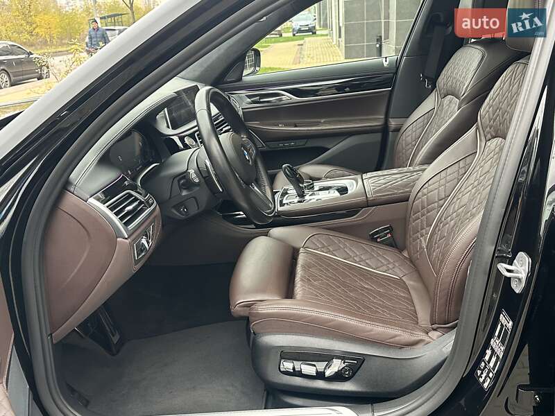 Седан BMW 7 Series 2022 в Киеве