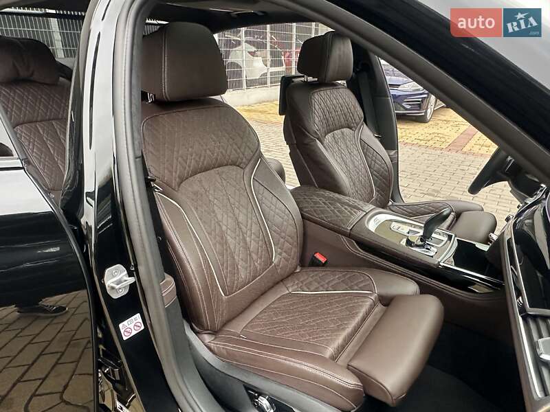 Седан BMW 7 Series 2022 в Киеве