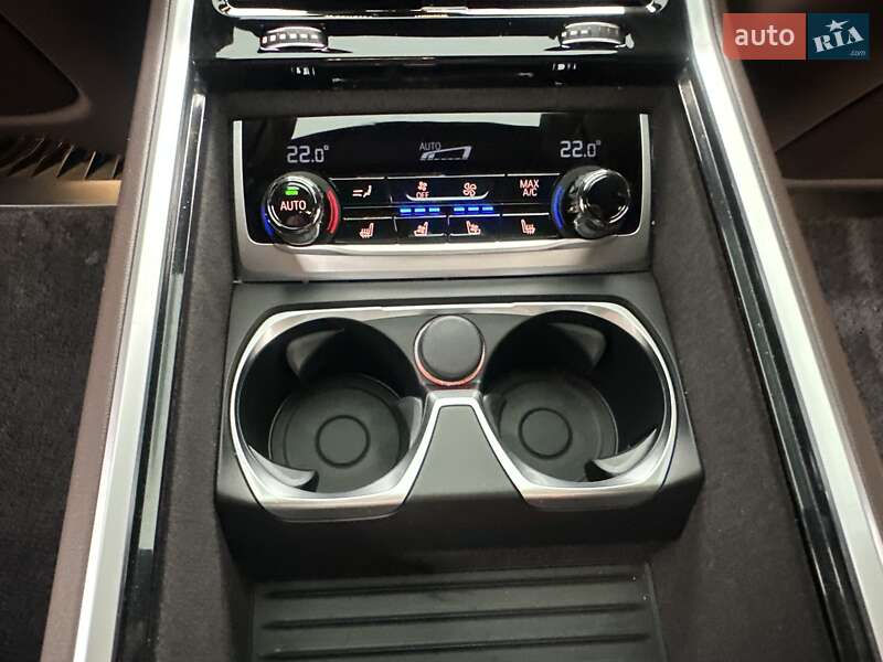 Седан BMW 7 Series 2022 в Киеве
