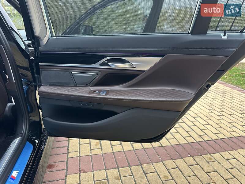 Седан BMW 7 Series 2022 в Киеве