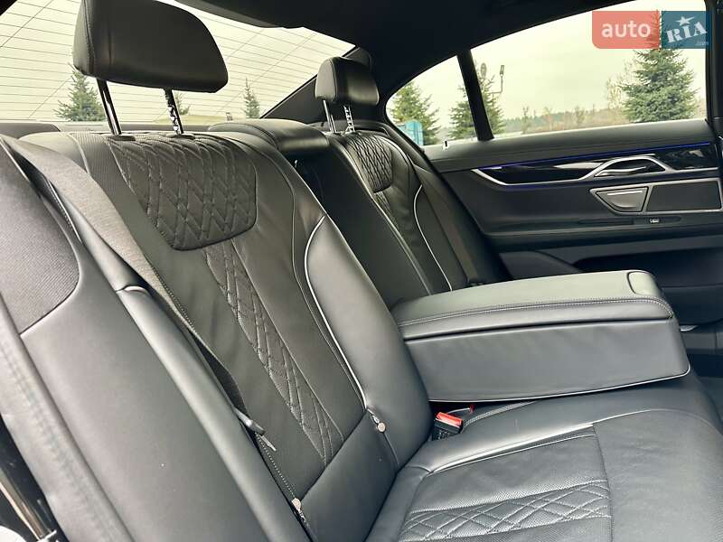 Седан BMW 7 Series 2022 в Киеве фото 89 Седан BMW 7 Series 2022 в Киеве