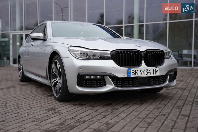 Седан BMW 7 Series 2015 в Ровно фото 9 Седан BMW 7 Series 2015 в Ровно