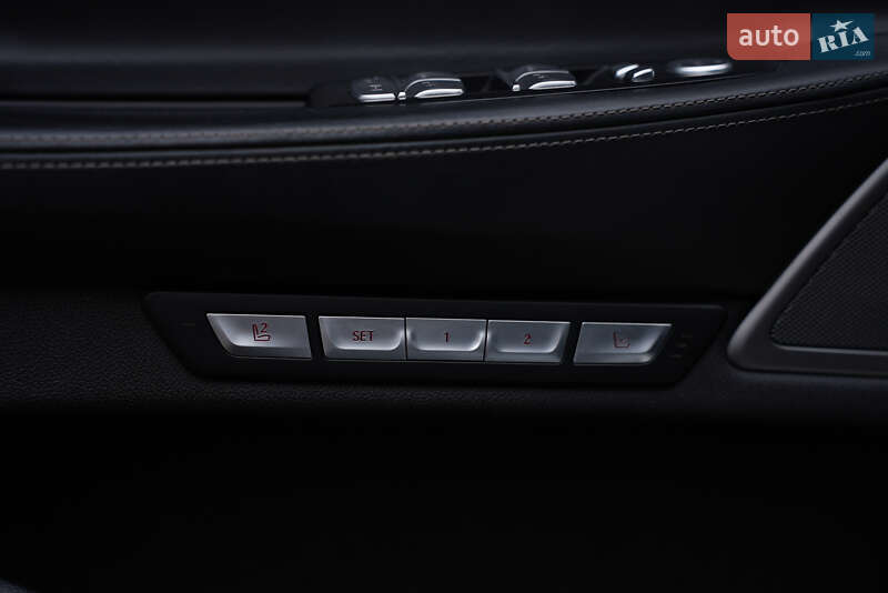 Седан BMW 7 Series 2015 в Ровно фото 37 Седан BMW 7 Series 2015 в Ровно