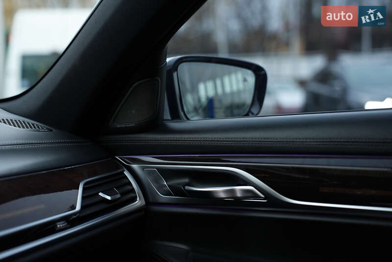 Седан BMW 7 Series 2015 в Ровно фото 45 Седан BMW 7 Series 2015 в Ровно