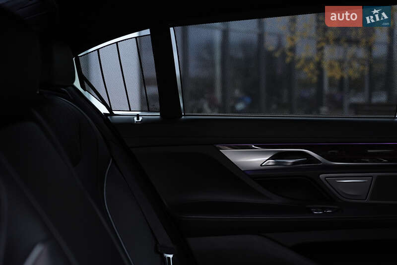 Седан BMW 7 Series 2015 в Ровно фото 66 Седан BMW 7 Series 2015 в Ровно
