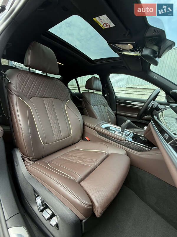 Седан BMW 7 Series 2022 в Киеве