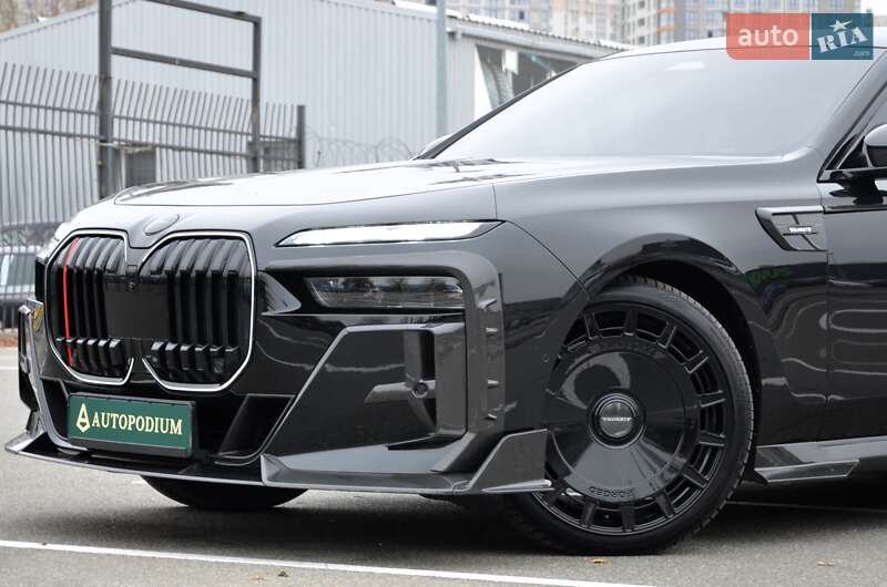 Седан BMW 7 Series 2024 в Киеве