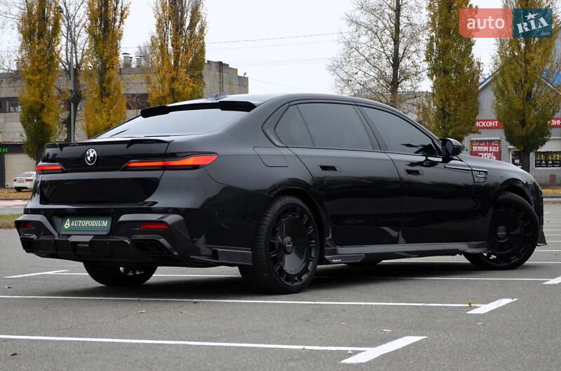 Седан BMW 7 Series 2024 в Киеве