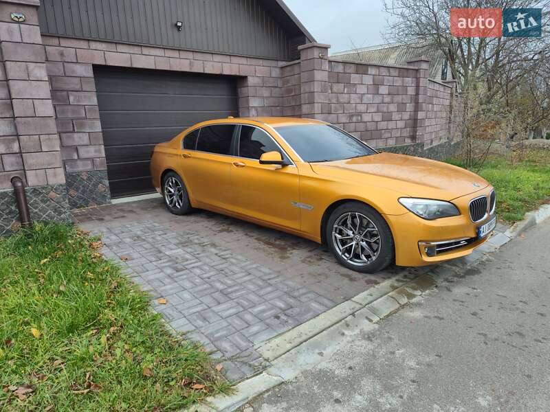 Седан BMW 7 Series 2011 в Богуславі