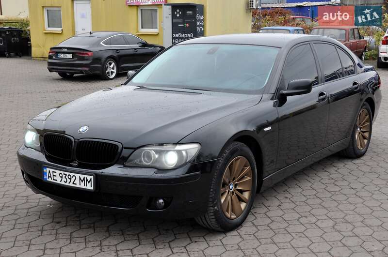 Седан BMW 7 Series 2007 в Львове
