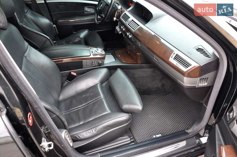 Седан BMW 7 Series 2007 в Львове