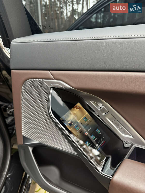 Седан BMW 7 Series 2023 в Киеве фото 46 Седан BMW 7 Series 2023 в Киеве