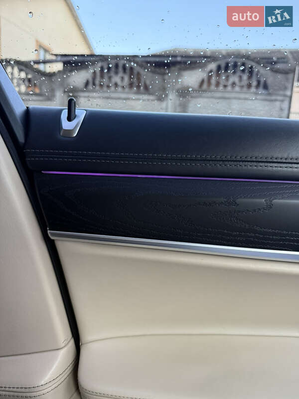 Седан BMW 7 Series 2016 в Хмельницькому