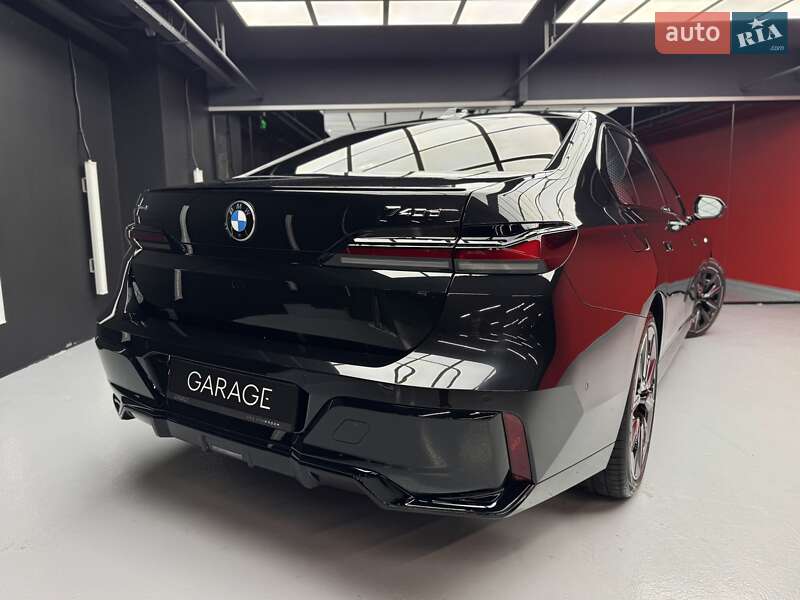 Седан BMW 7 Series 2024 в Киеве фото 18 Седан BMW 7 Series 2024 в Киеве
