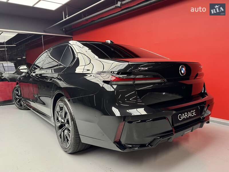 Седан BMW 7 Series 2024 в Киеве фото 26 Седан BMW 7 Series 2024 в Киеве