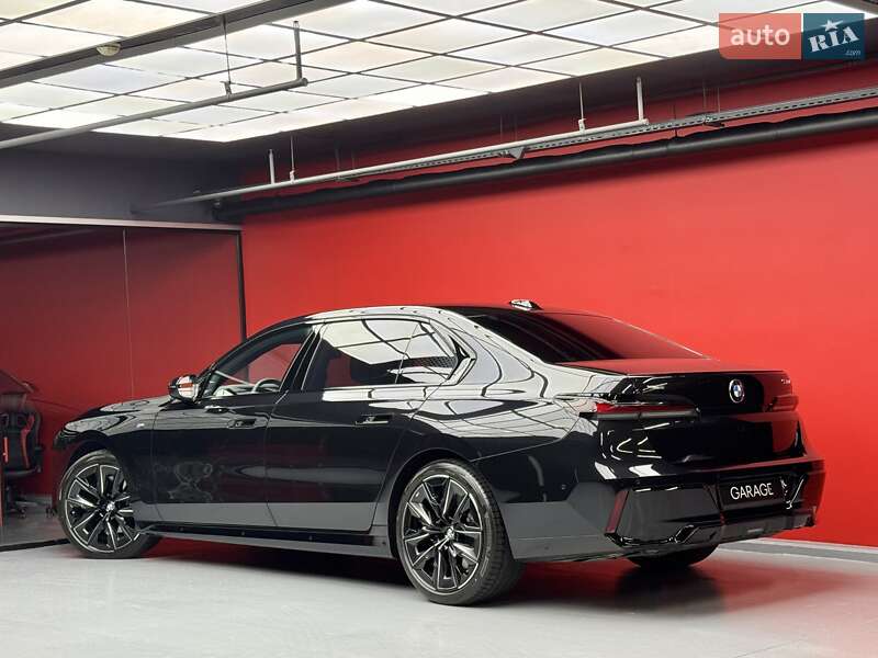 Седан BMW 7 Series 2024 в Киеве фото 30 Седан BMW 7 Series 2024 в Киеве