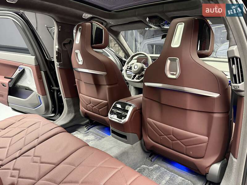 Седан BMW 7 Series 2024 в Киеве фото 59 Седан BMW 7 Series 2024 в Киеве