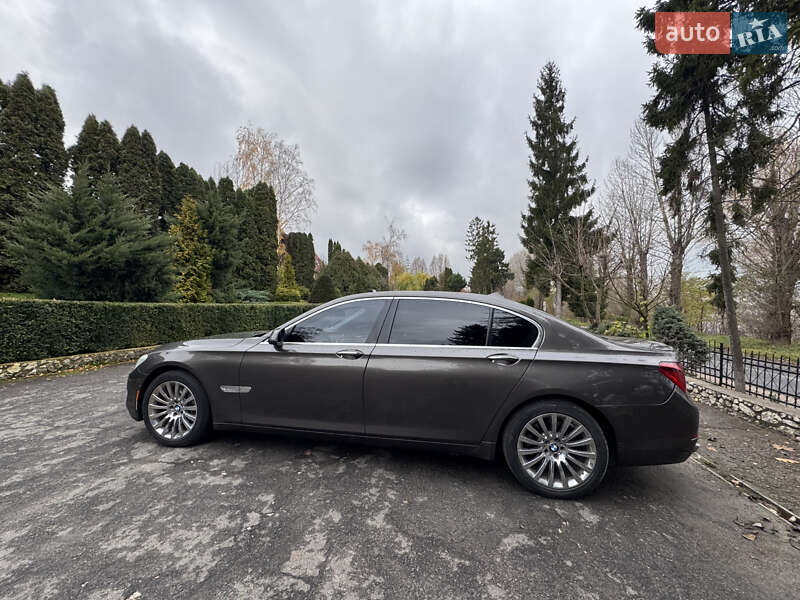 Седан BMW 7 Series 2013 в Тернополе