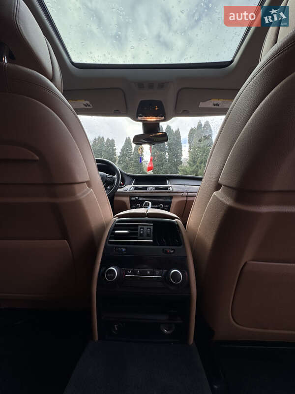 Седан BMW 7 Series 2013 в Тернополе