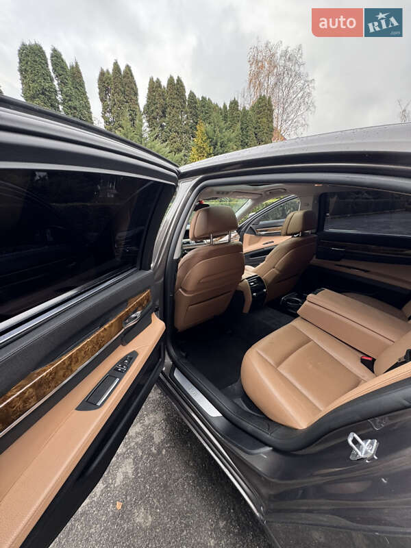 Седан BMW 7 Series 2013 в Тернополе