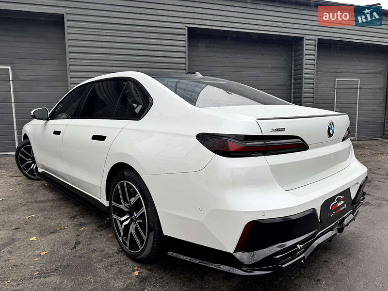 Седан BMW 7 Series 2023 в Киеве