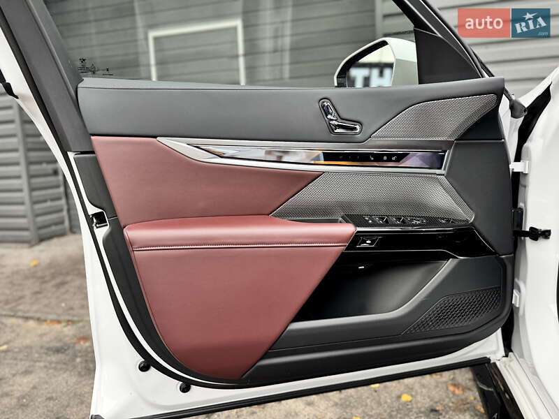 Седан BMW 7 Series 2023 в Киеве