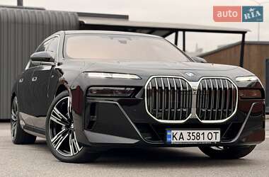 Седан BMW 7 Series 2023 в Киеве