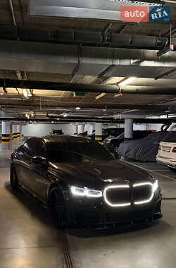 Седан BMW 7 Series 2017 в Дубні
