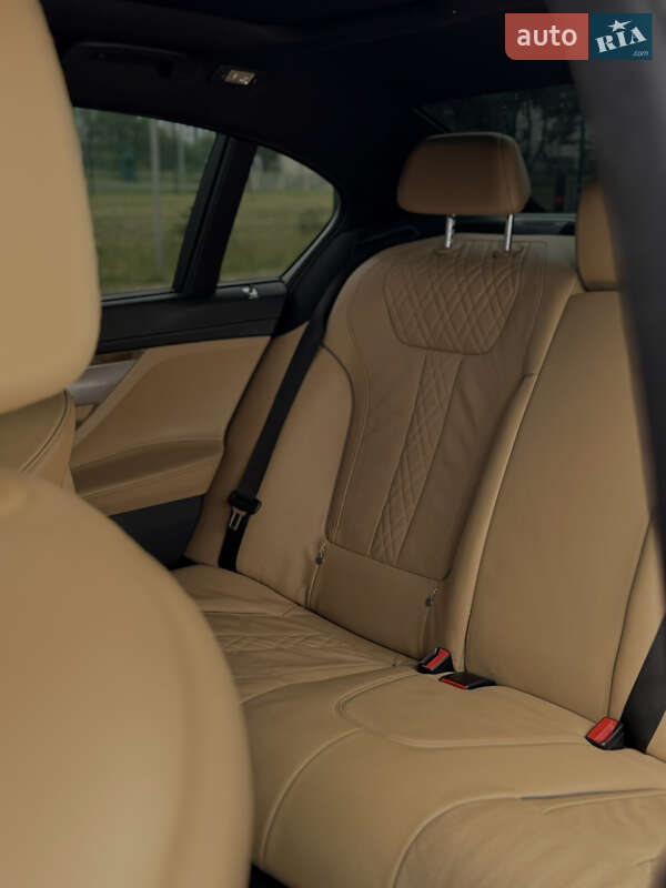Седан BMW 7 Series 2016 в Ковеле фото 18 Седан BMW 7 Series 2016 в Ковеле
