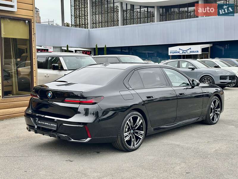 Седан BMW 7 Series 2024 в Киеве фото 9 Седан BMW 7 Series 2024 в Киеве