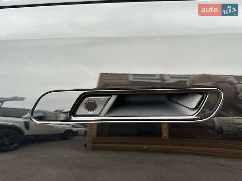 Седан BMW 7 Series 2024 в Киеве фото 26 Седан BMW 7 Series 2024 в Киеве