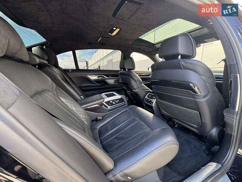 Седан BMW 7 Series 2019 в Ивано-Франковске