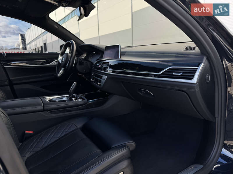 Седан BMW 7 Series 2019 в Ивано-Франковске
