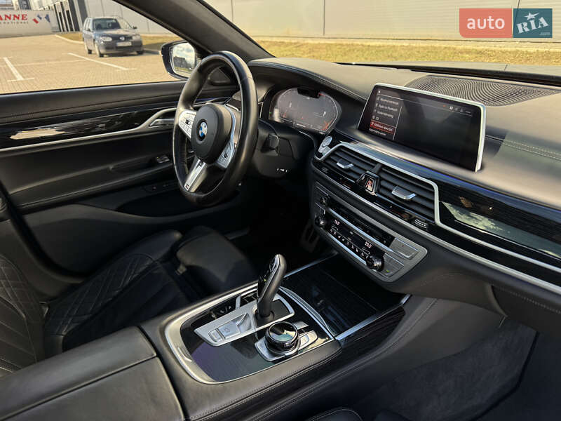 Седан BMW 7 Series 2019 в Ивано-Франковске