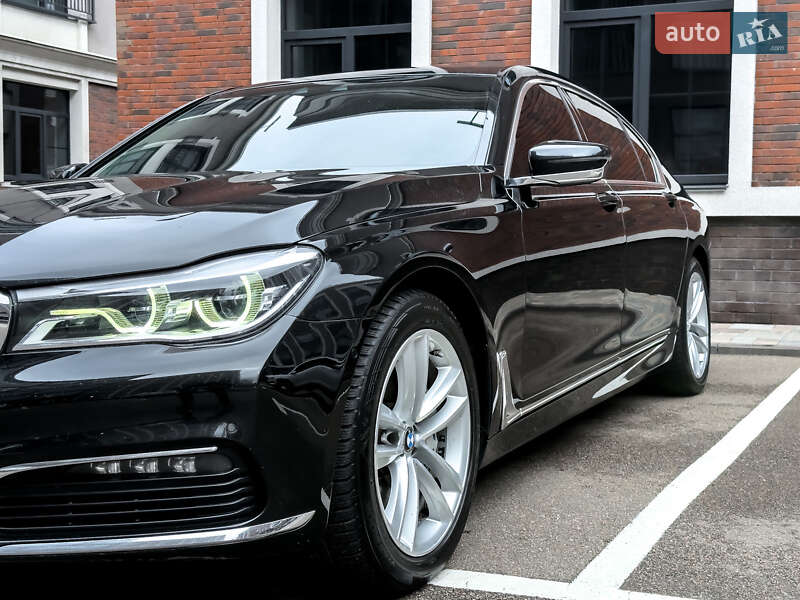 Седан BMW 7 Series 2015 в Киеве фото 15 Седан BMW 7 Series 2015 в Киеве