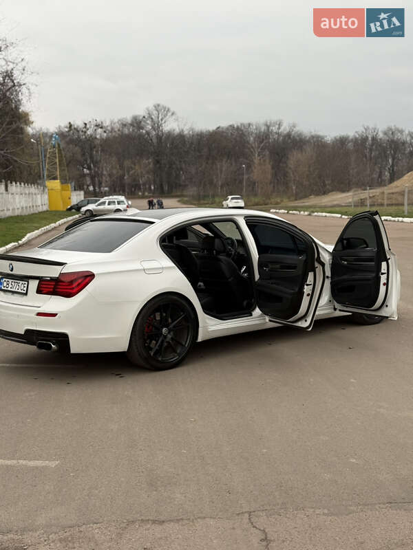 Седан BMW 7 Series 2013 в Прилуках