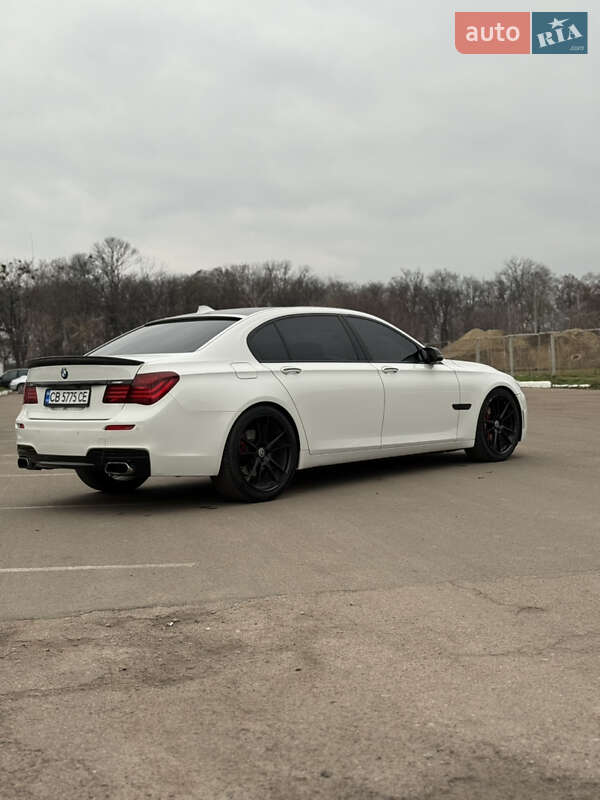 Седан BMW 7 Series 2013 в Прилуках
